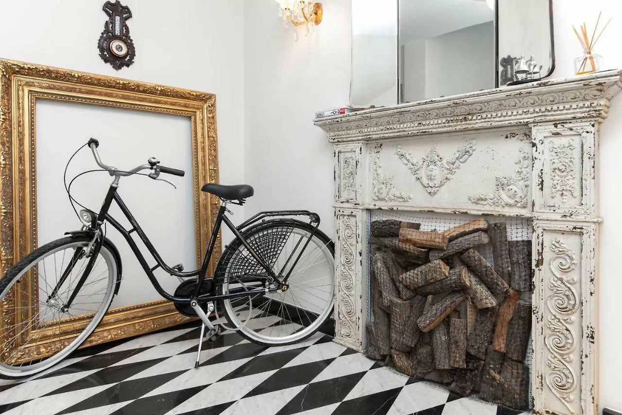 Chiconomy Suites Istanbul Apartment
